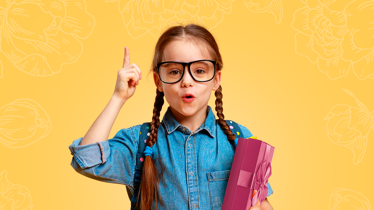 Что подарить одноклассницам на 8 Марта: идеи презентов для девочек ...